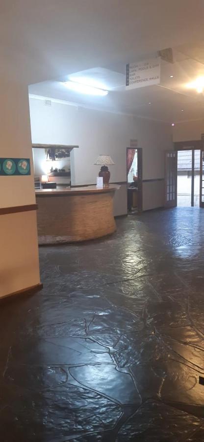 Buffalo Hotel Hectorspruit Экстерьер фото