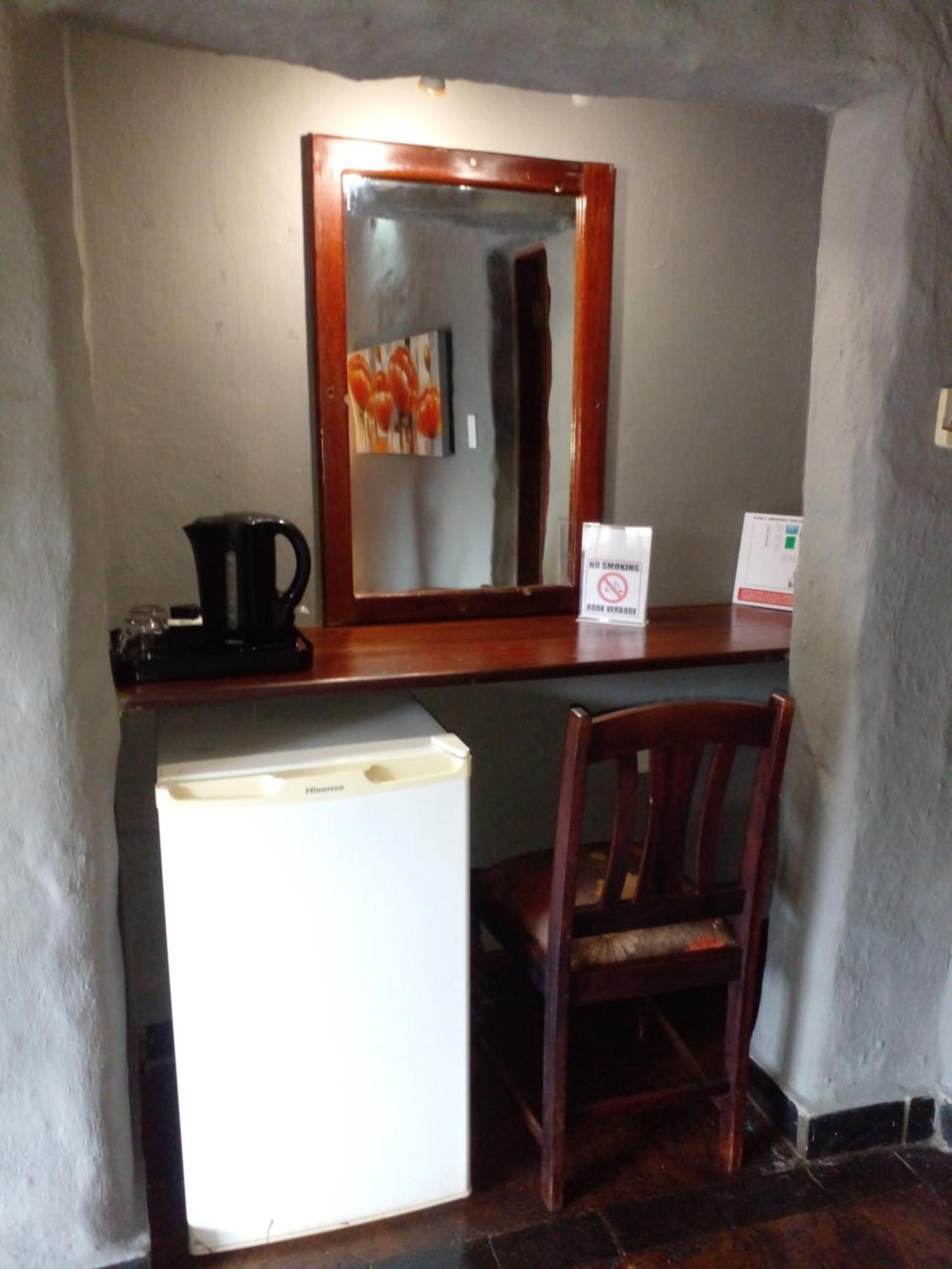 Buffalo Hotel Hectorspruit Экстерьер фото